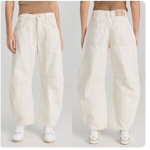 Brand New Free People We The Free Lucky You Mid-Rise Barrel Jeans Milk Size 25